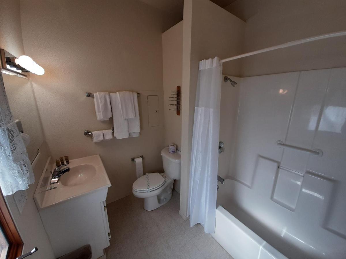 Alta Sierra Village Inn Grass Valley Room photo