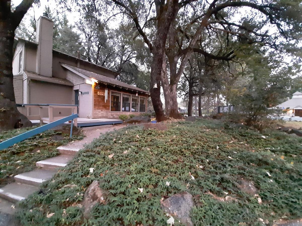 Alta Sierra Village Inn Grass Valley Exterior photo
